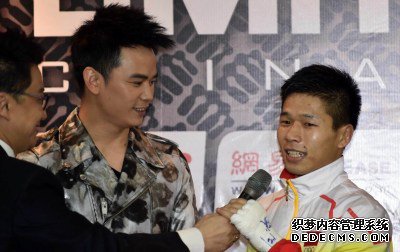 APB赛后变约斗场 吕斌托张恒远给邹市明捎话