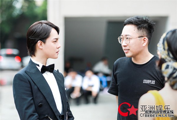 һУ״ο̽˽ ̱Ϊ80 Գؤ